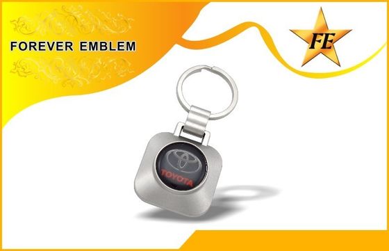 Кольцо для ключей монетки вагонетки супермаркета и держатель Keychain монетки с изготовленным на заказ ЛОГОСОМ